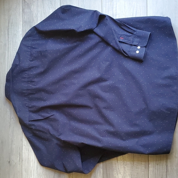 Tommy Hilfiger Dress Shirt - Picture 5 of 5